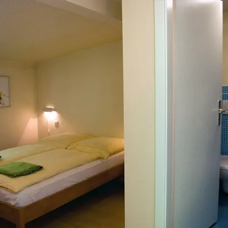 招待所 Gaestezimmer Der Adler Wirtschaft 哈滕海姆